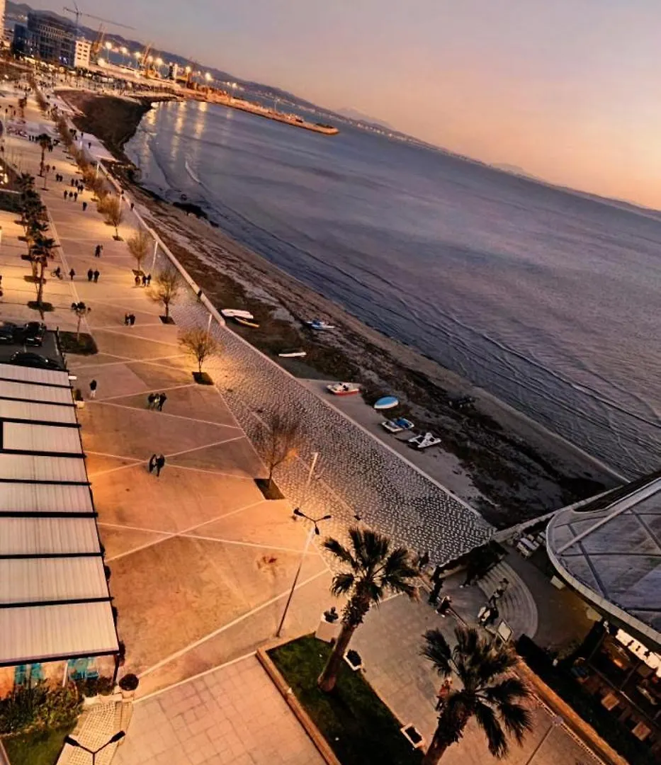 City Center Beachfront Apartments Δυρράχιο