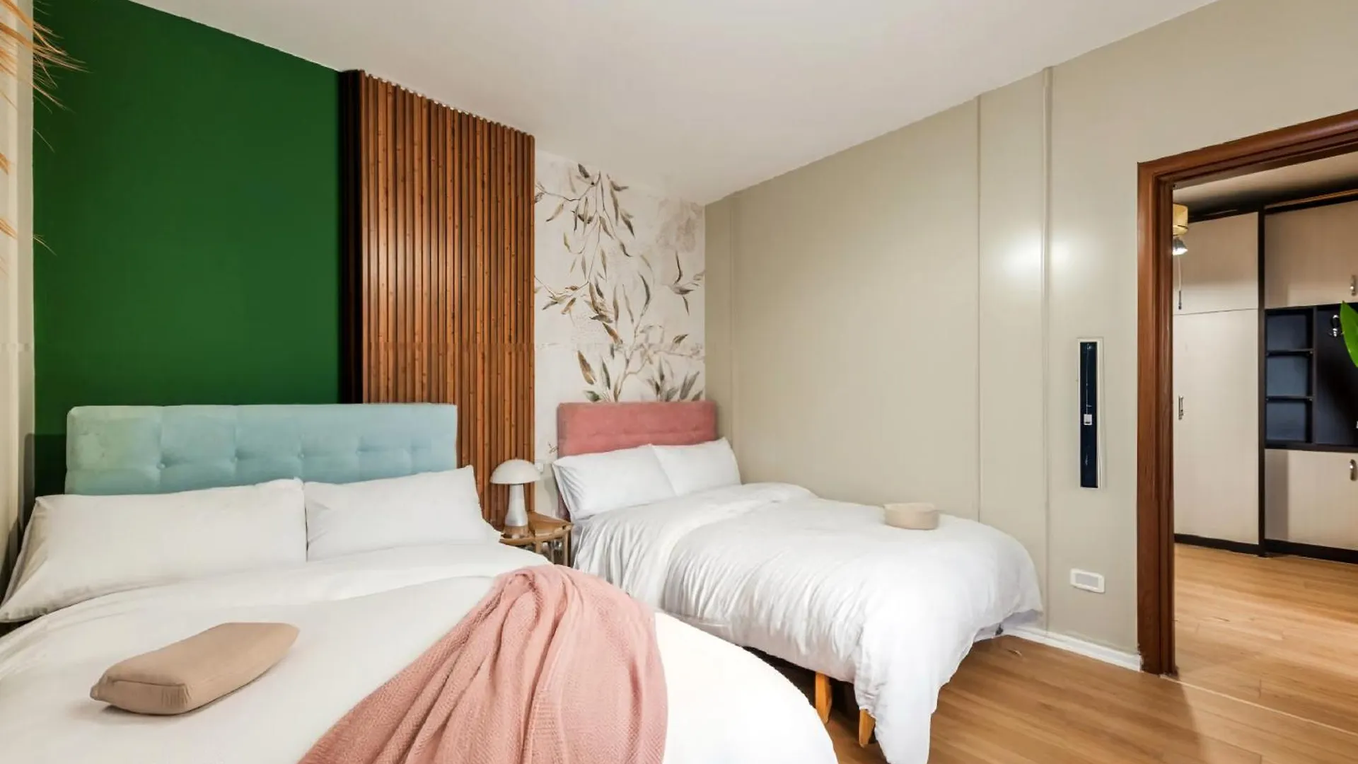 City Center Beachfront Apartments Δυρράχιο