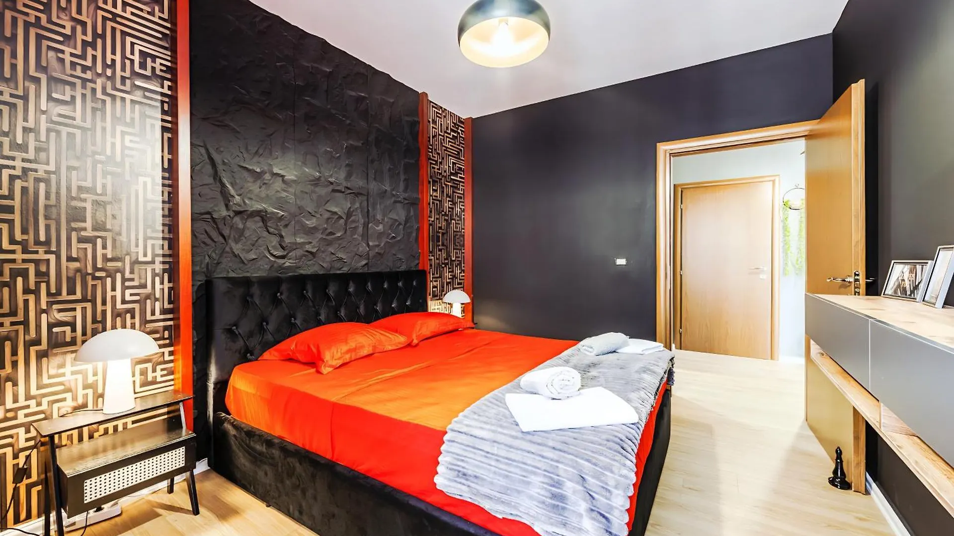 City Center Beachfront Apartments Δυρράχιο
